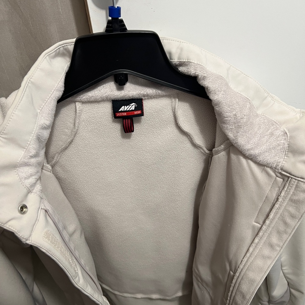 Veste - Picture 2 of 4